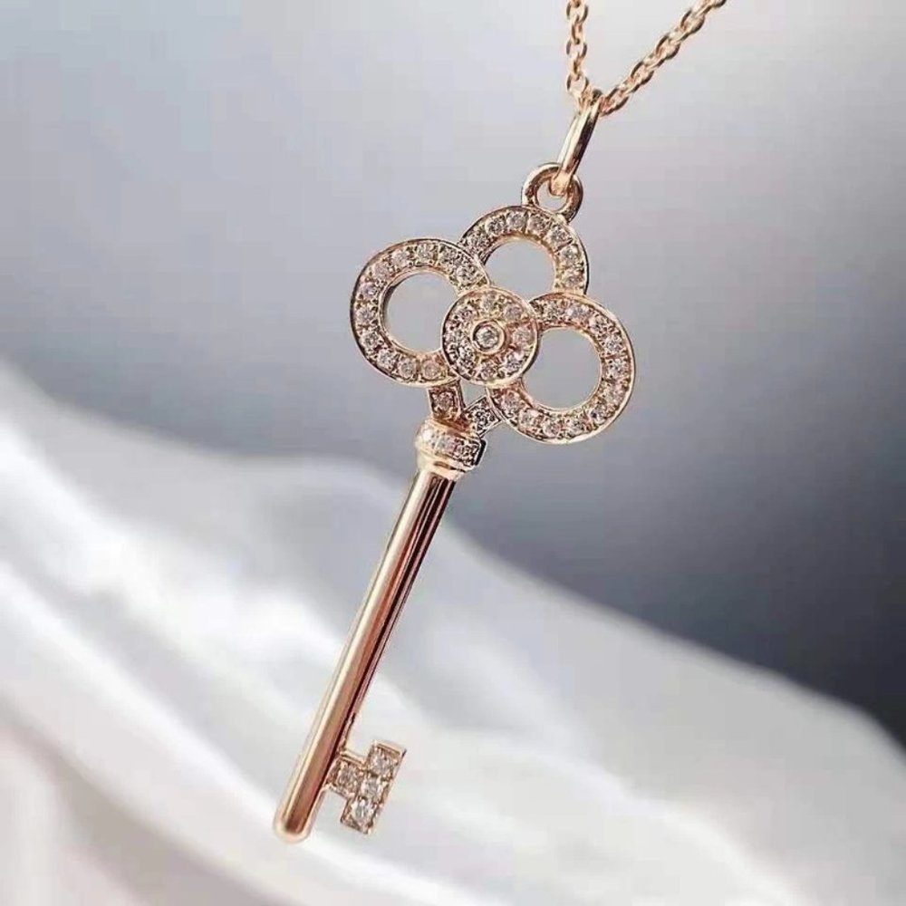 Tiffany key pendant necklace ,color is rose gold.